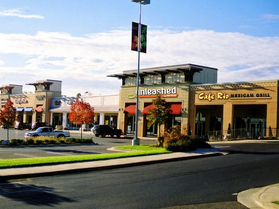 Commercial Plaza
